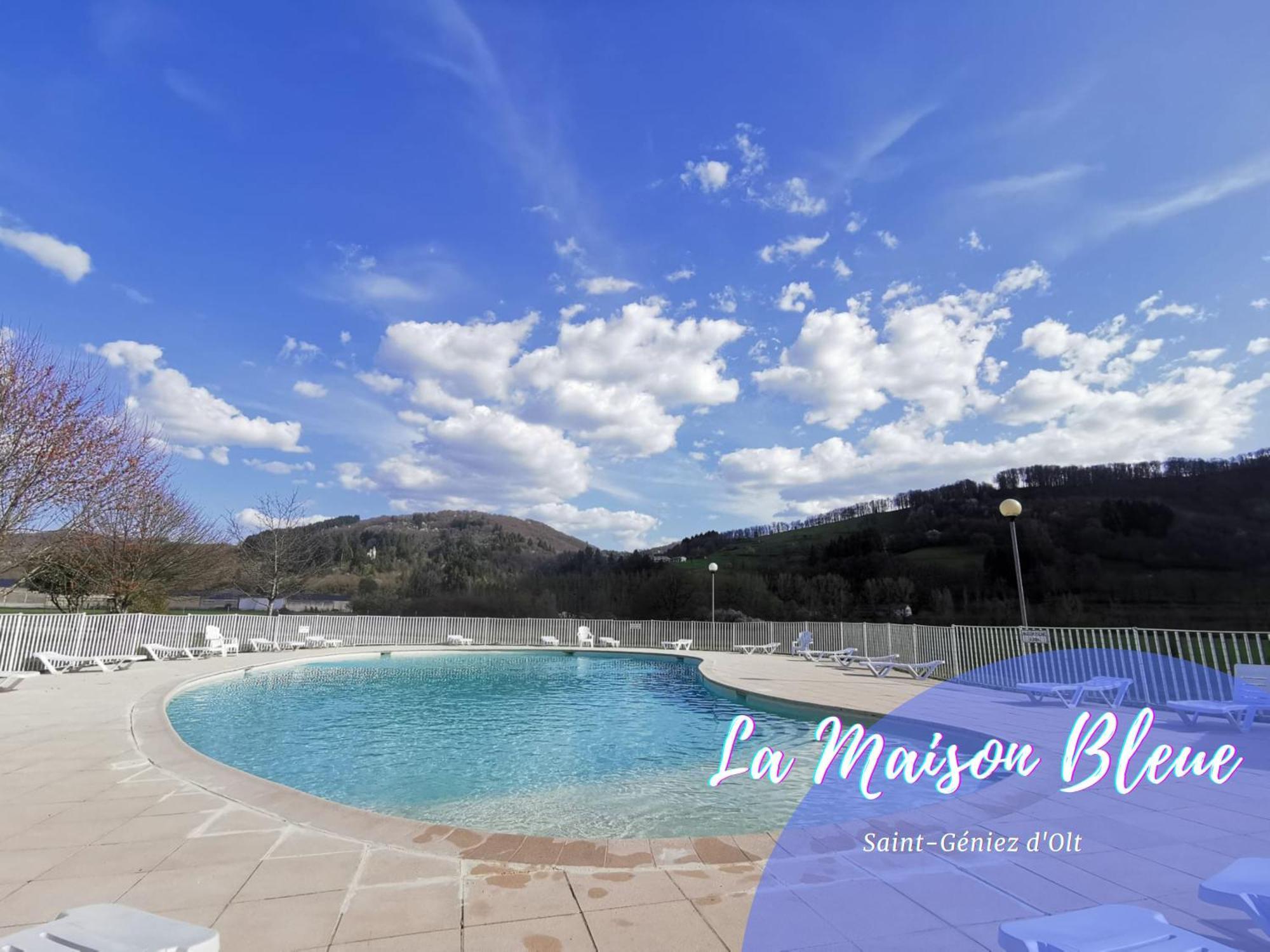 Appartement Maison mitoyenne piscines chauffées et tourisme vert à Saint-Geniez-dʼOlt Extérieur photo